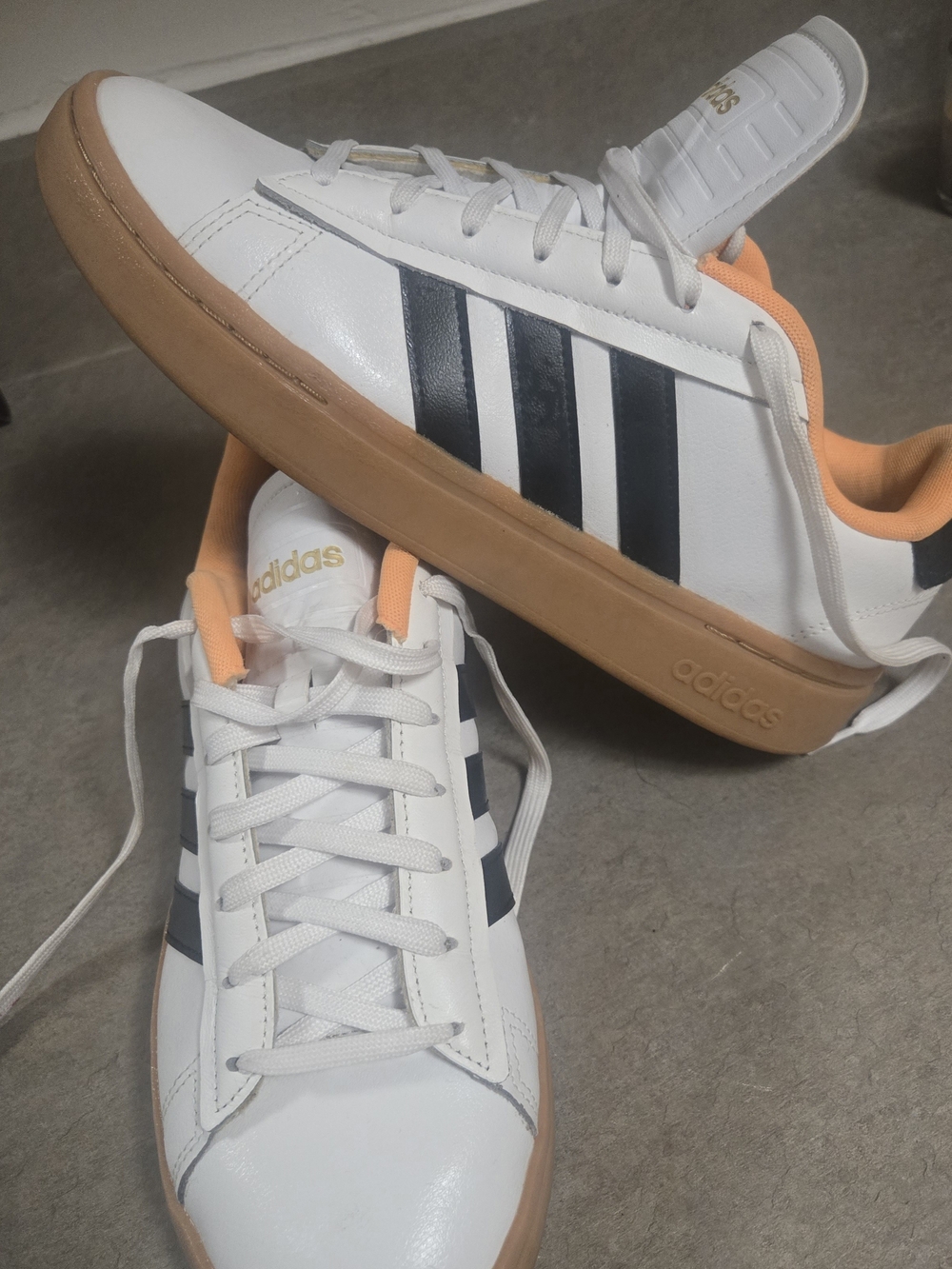 Adidas Women’s White Sneakers with Black Stripes and Peach Lining - Picture 3 of 5